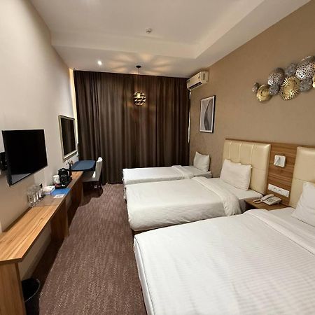 Sayyoh Hotel Taschkent Exterior foto